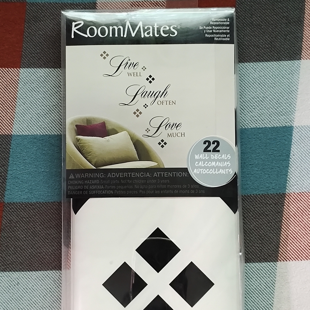 RoomMates 22 removable wall art decals home decor